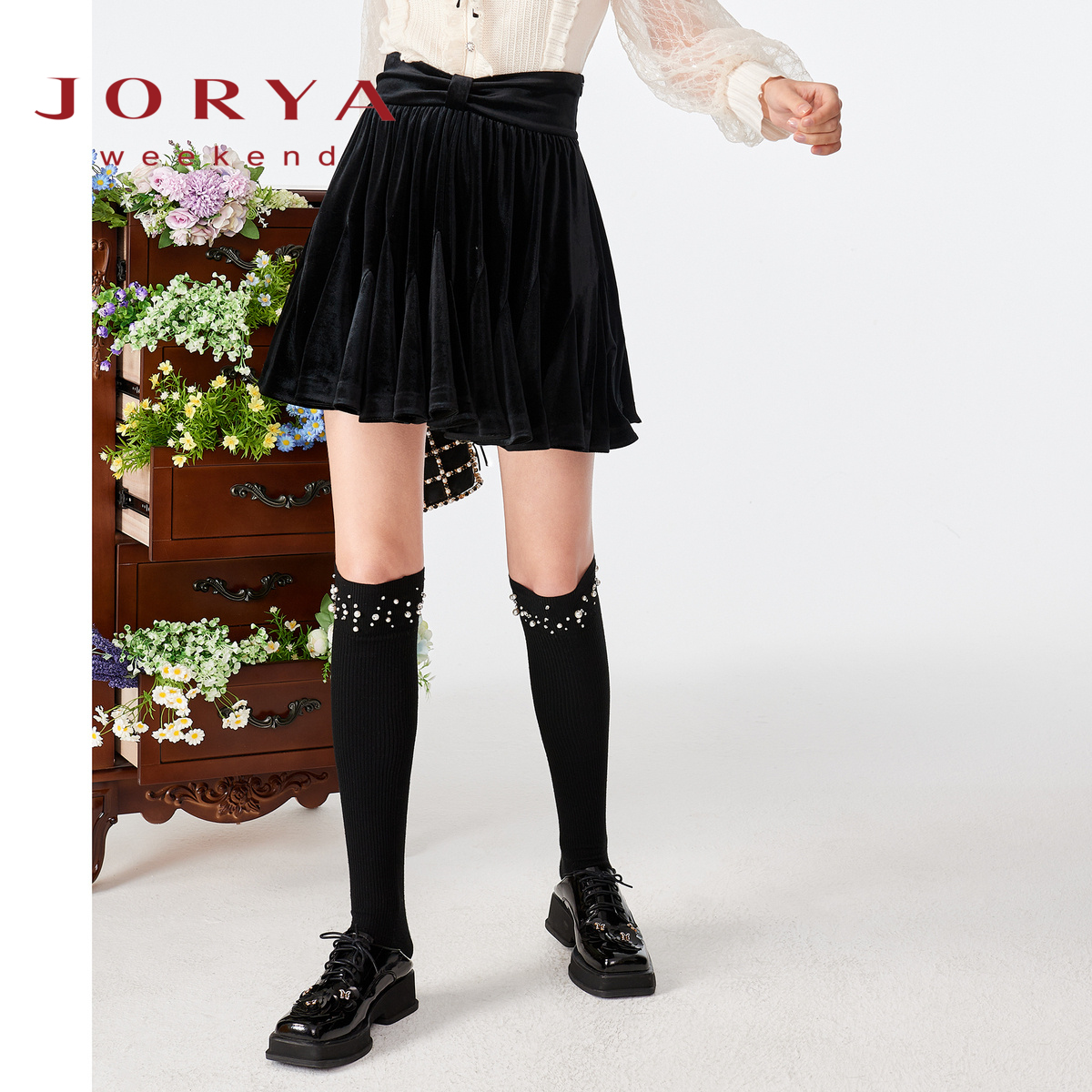 卓雅周末蝴蝶结荷叶边丝绒高腰半身裙EJWCDC15