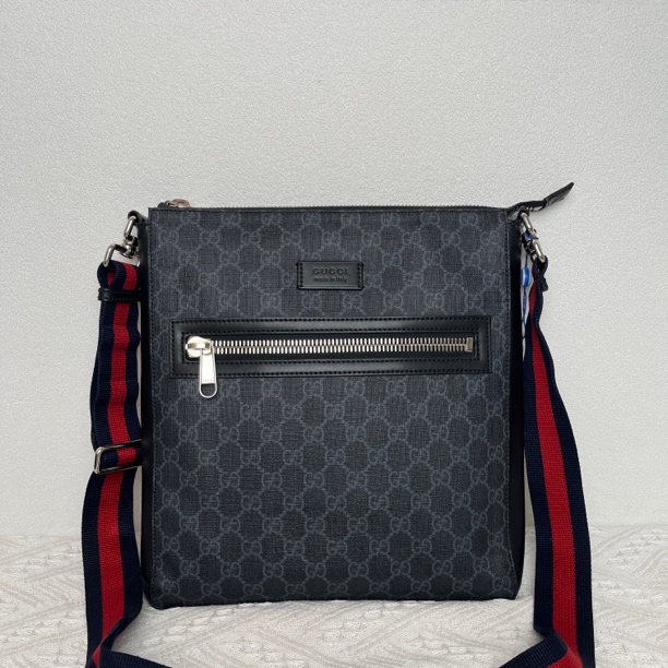 95新 GUCCI/古驰 6027/男士休闲时尚黑老花中号单肩包