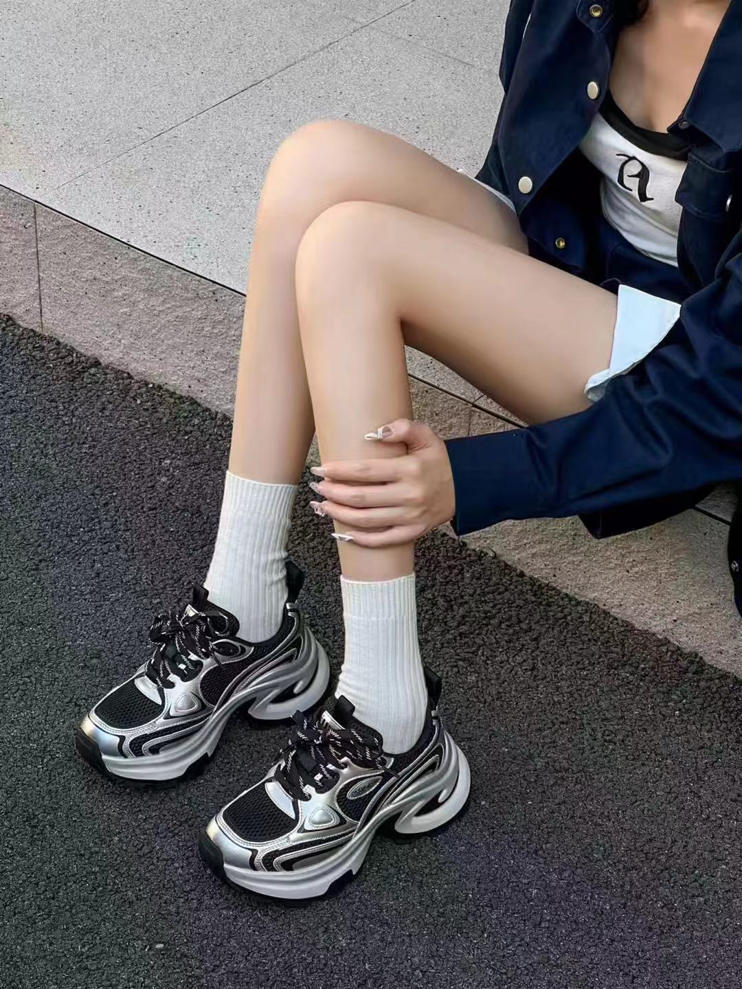 真皮时尚老爹鞋，休闲百搭：