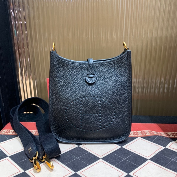 95新 Hermes/爱马仕 包展专属 爱马仕黑色伊芙琳斜挎包