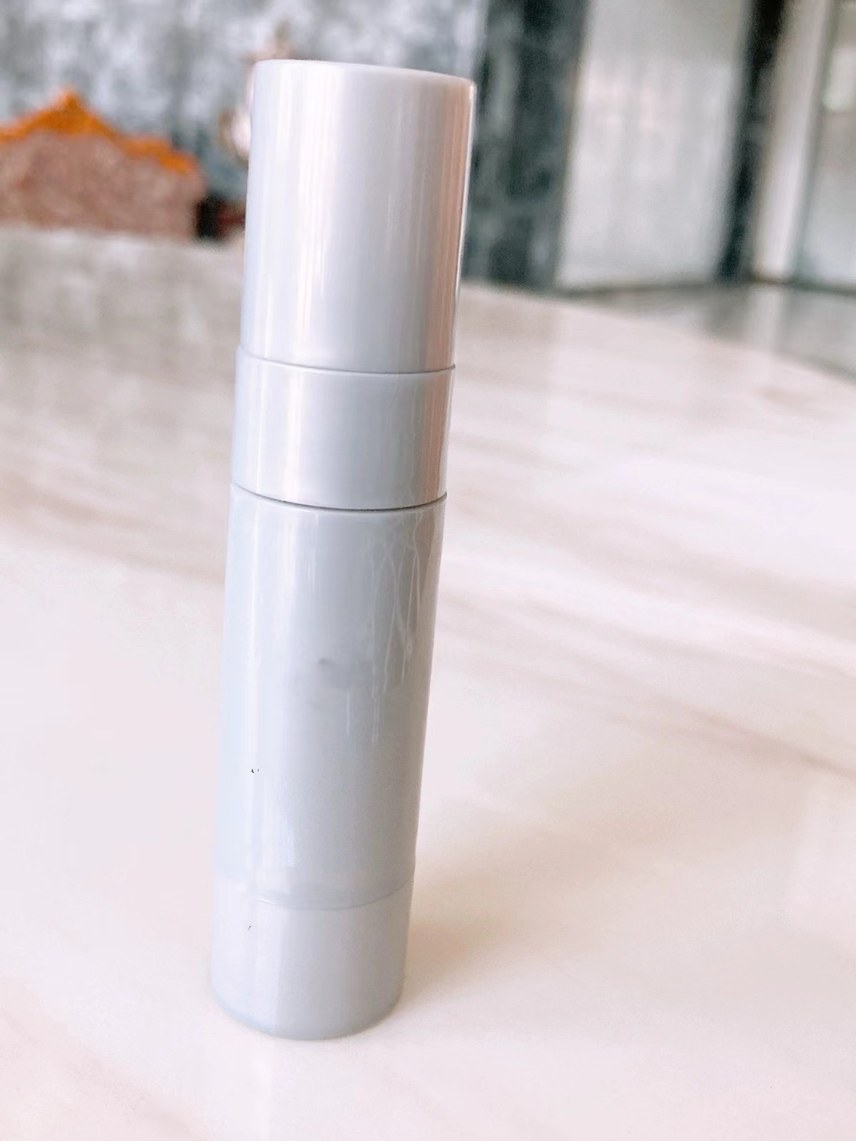 精华液 灰色瓶 容量9ML  保质期到24年5月