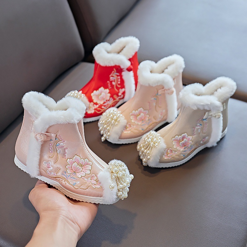 TJ0009【月潇】（鞋码偏小拍大一码）冬季加绒绣花靴儿童绣花鞋汉服