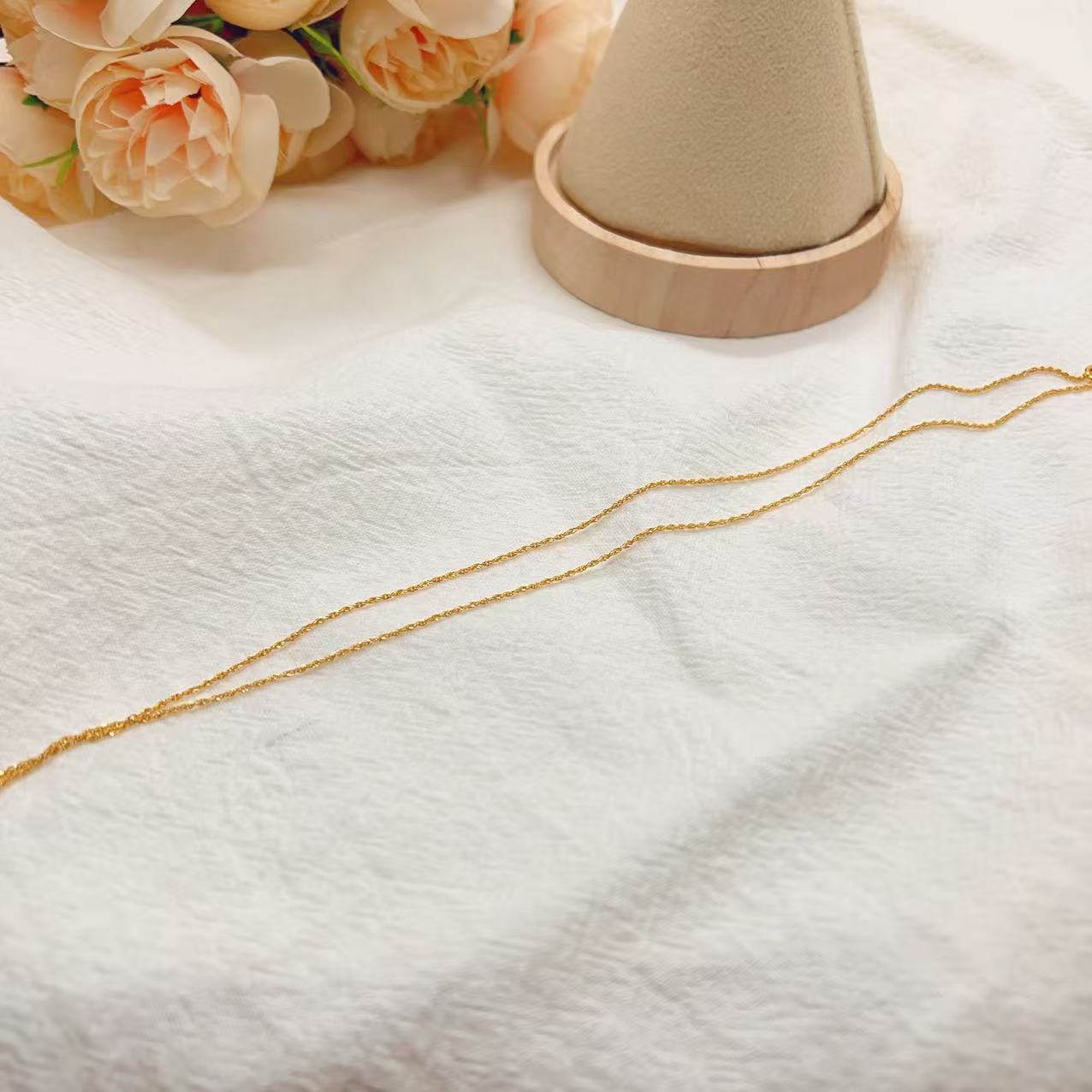 18k金麻花项链时尚经典款