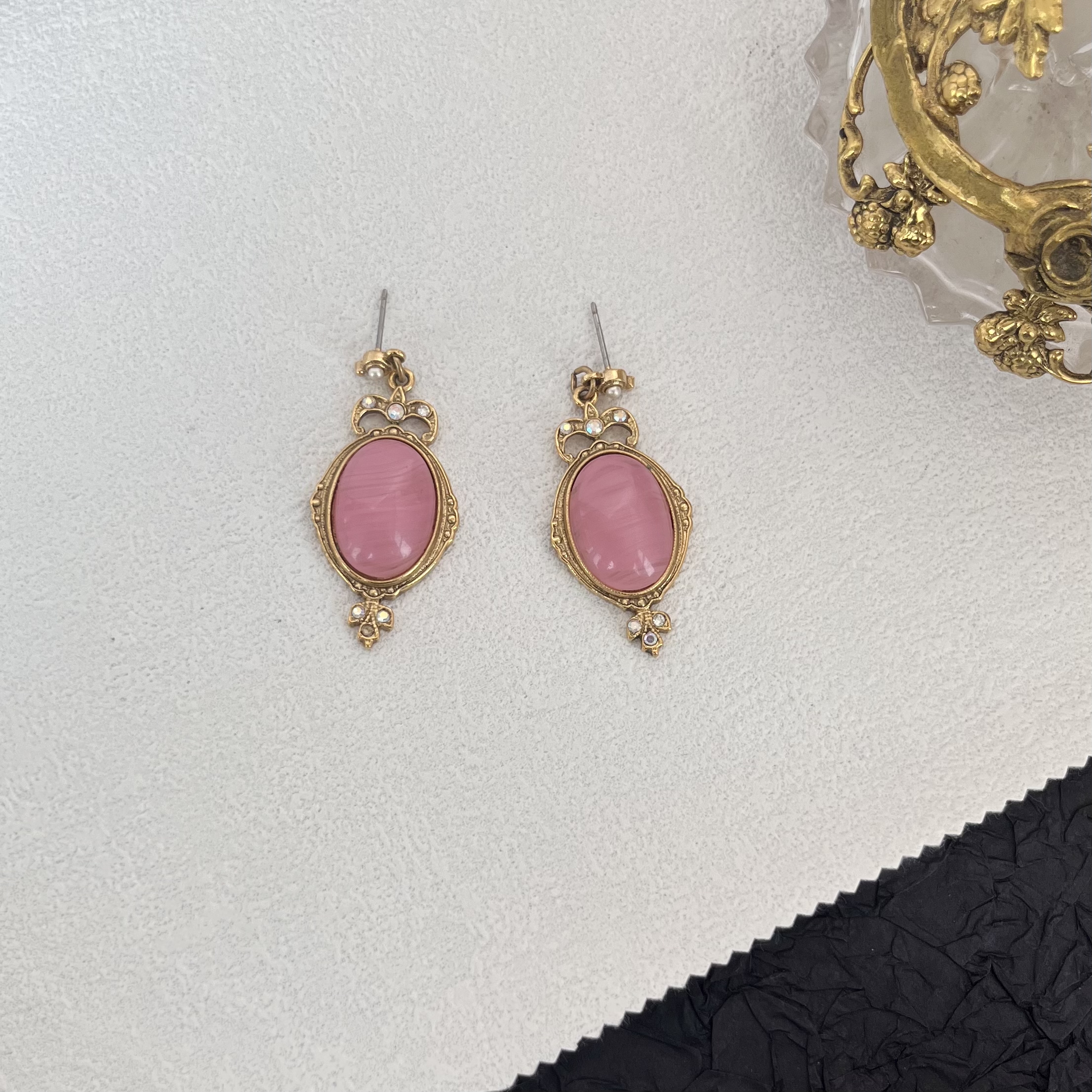 合金耳饰 中古粉色琉璃耳钉