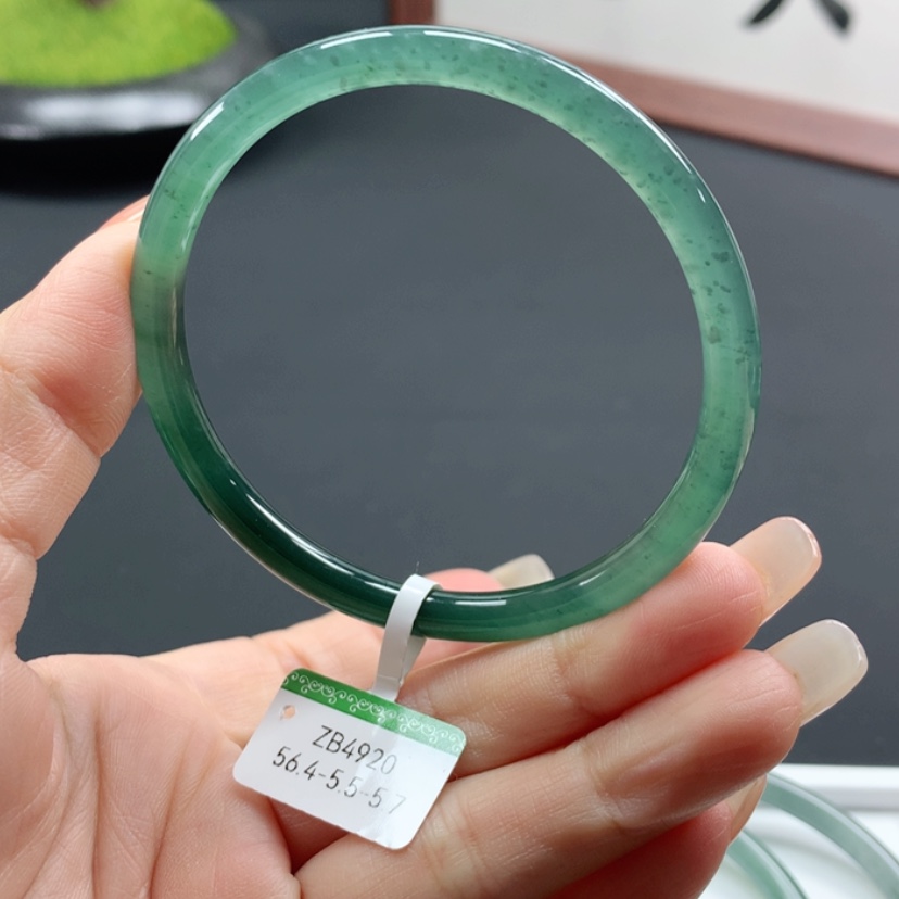 【闪购商品】翡翠手镯未镶嵌