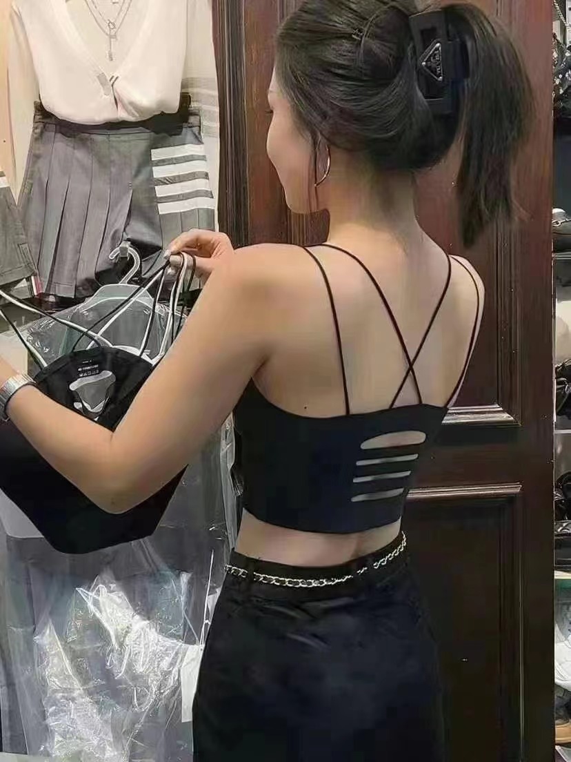 【正版爆款】夏季冰丝厚杯无痕百搭打底露背性感肩带一体带胸垫美背