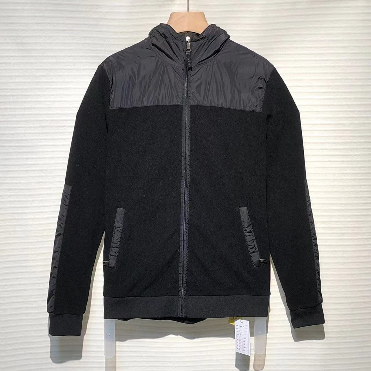 Prada/普拉达 时尚 休闲  拼接 外套/XL码/95+新/XG-Y14713