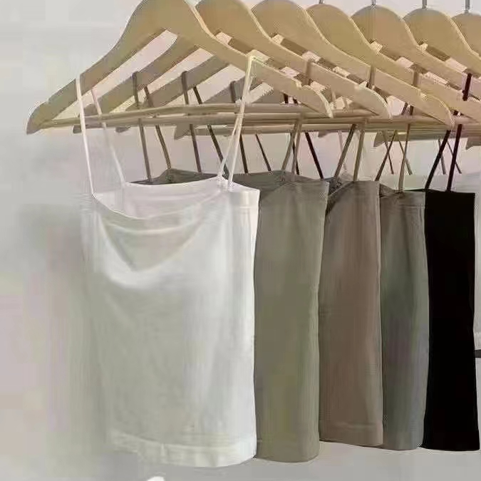 爱美阁   直播特价款夏季常规上衣百搭短款显瘦时尚单件韩版短袖