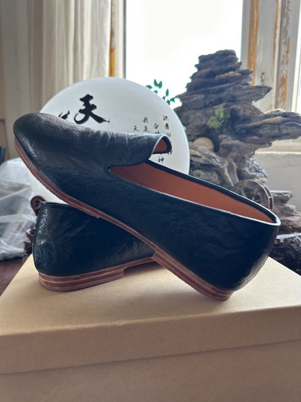 经典时尚全款大舌鞋