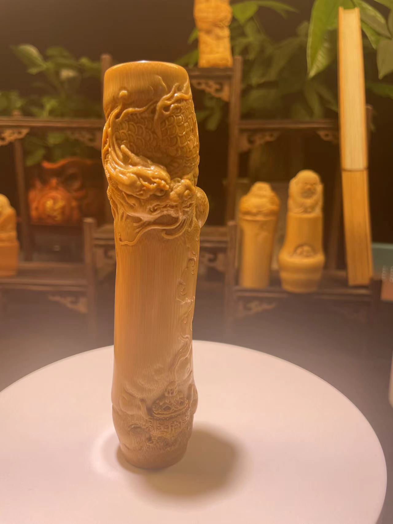 名师纯手工雕刻精工盘龙柱.咨询主播再下单