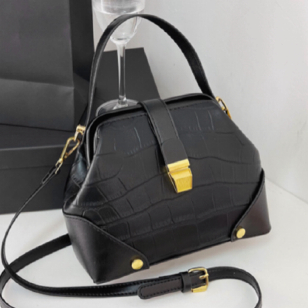 高级感包包女休闲2025新款网红百搭时尚手提斜挎包简约质感单肩包