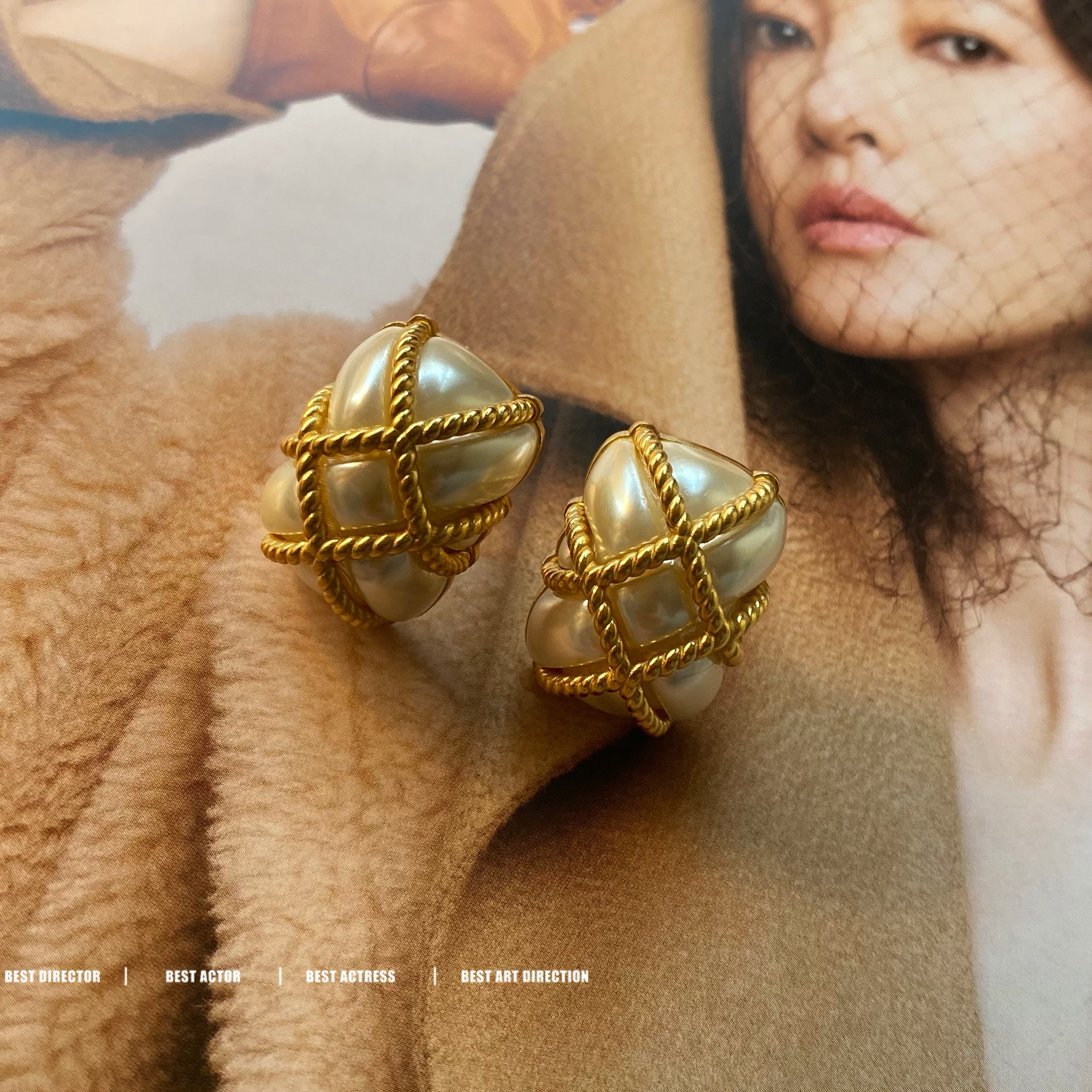 黄铜耳饰 轻奢缠绕方形贝珠耳钉00127