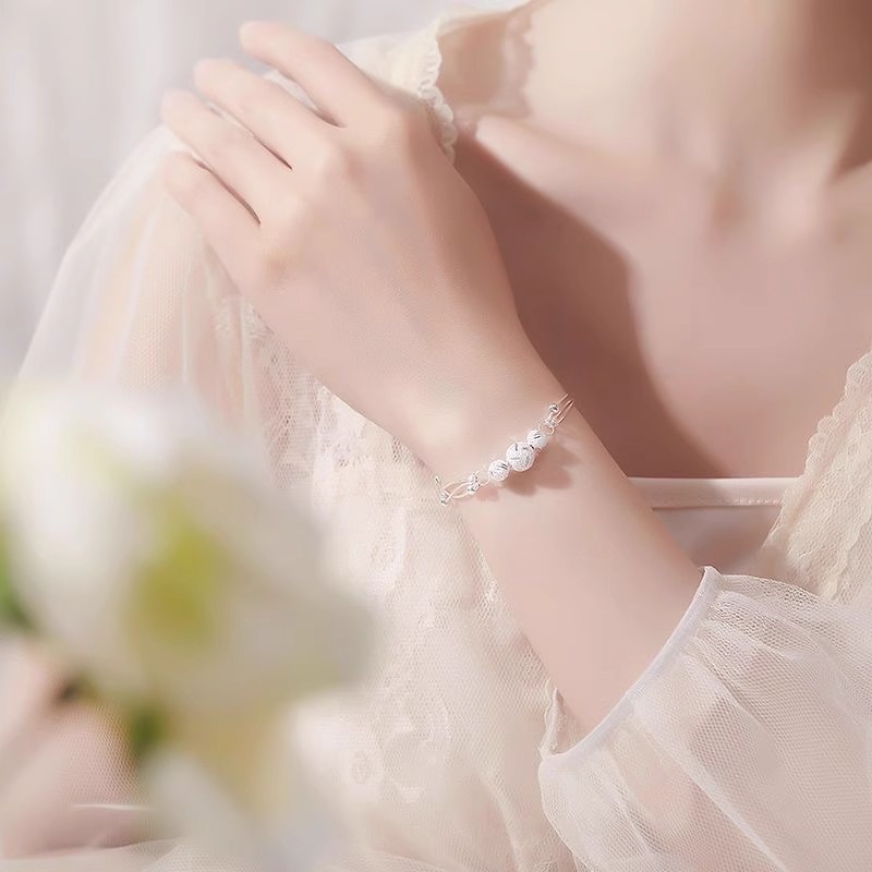 足银手链 周大福新  三生三世手链女时尚设计感转运珠手饰手镯银