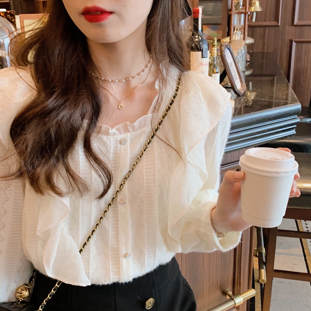  荷叶边蕾丝打底衫减龄百搭长袖洋气蕾丝边上衣气质法式韩版显瘦