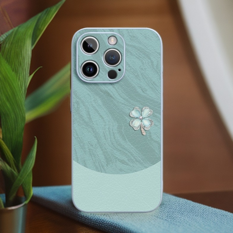 新款iPhone全包雅川四叶草适用苹果15promax手机壳14pro小羊皮13