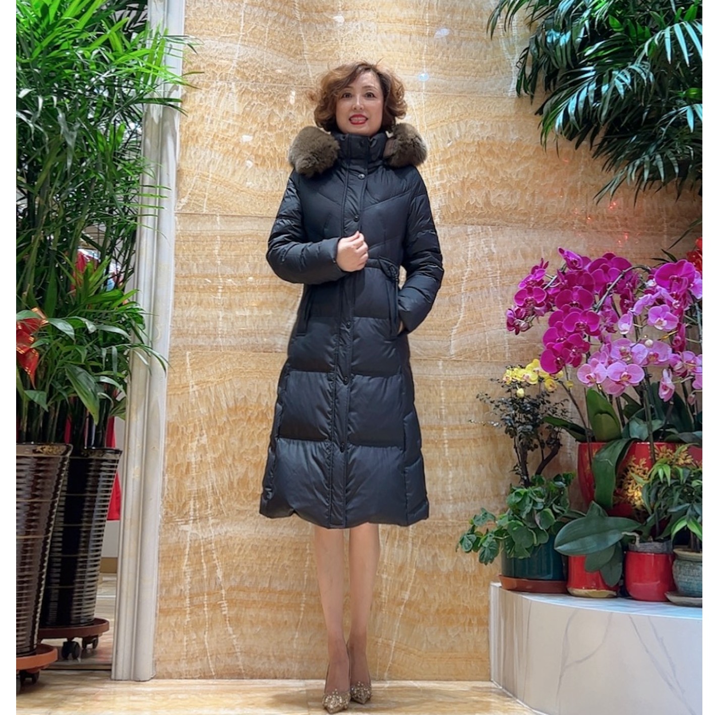 狐狸毛领羽绒服0238时尚保暖过膝连帽修身收腰大毛领中长款冬季