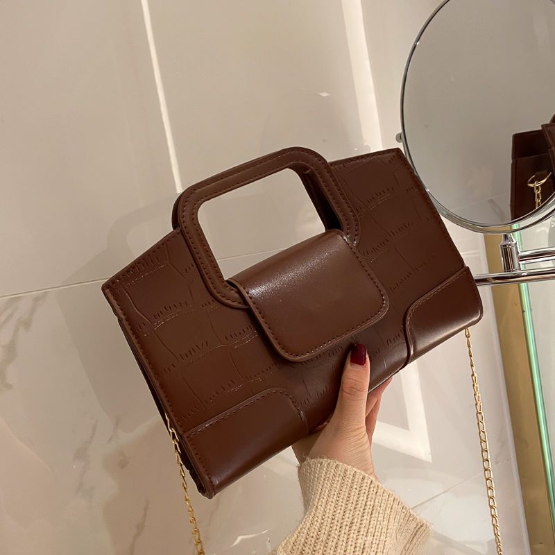 上新流行法式小众高级感复古小包包女2020新款百搭洋气单肩斜挎包