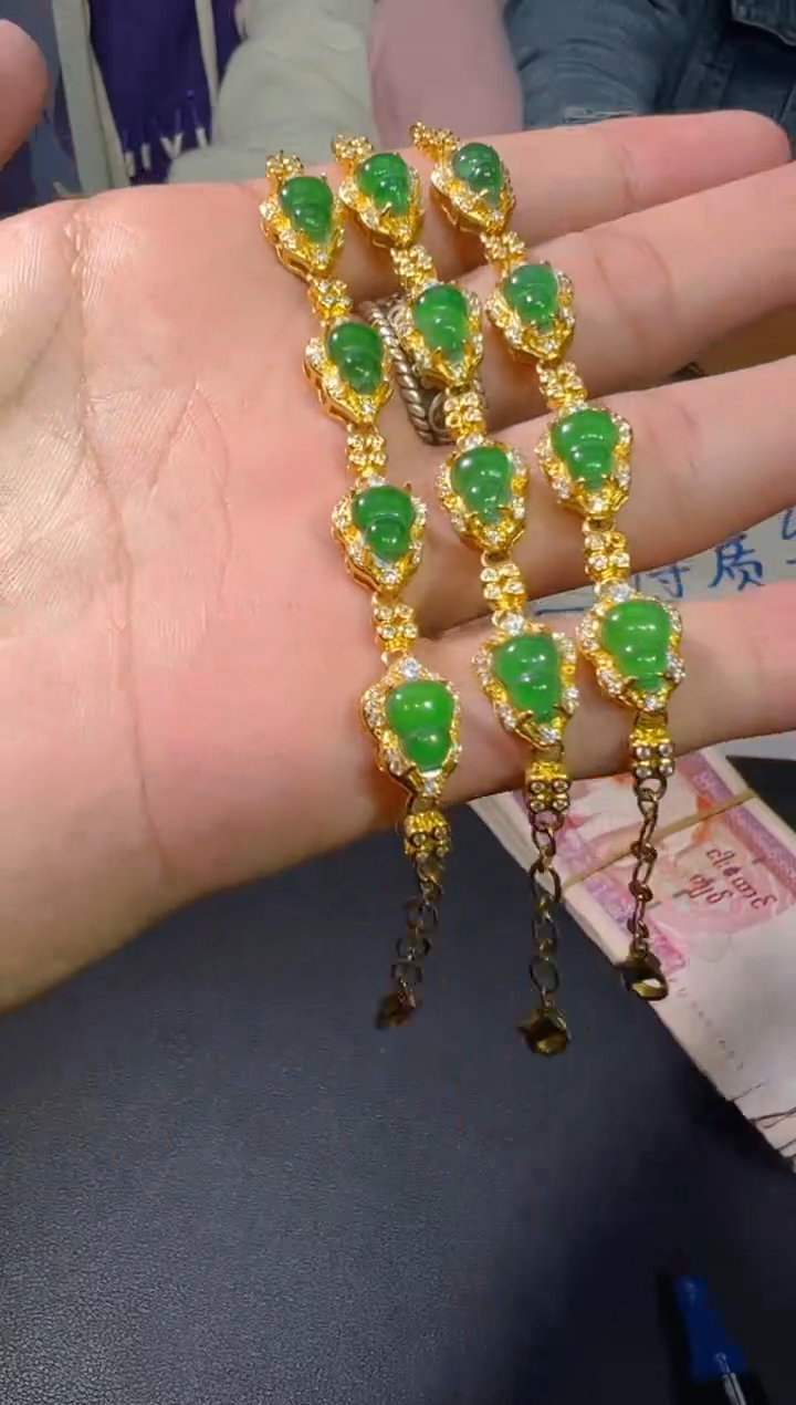 【闪购商品】定制翡翠合金71-多样性发货（发其一）