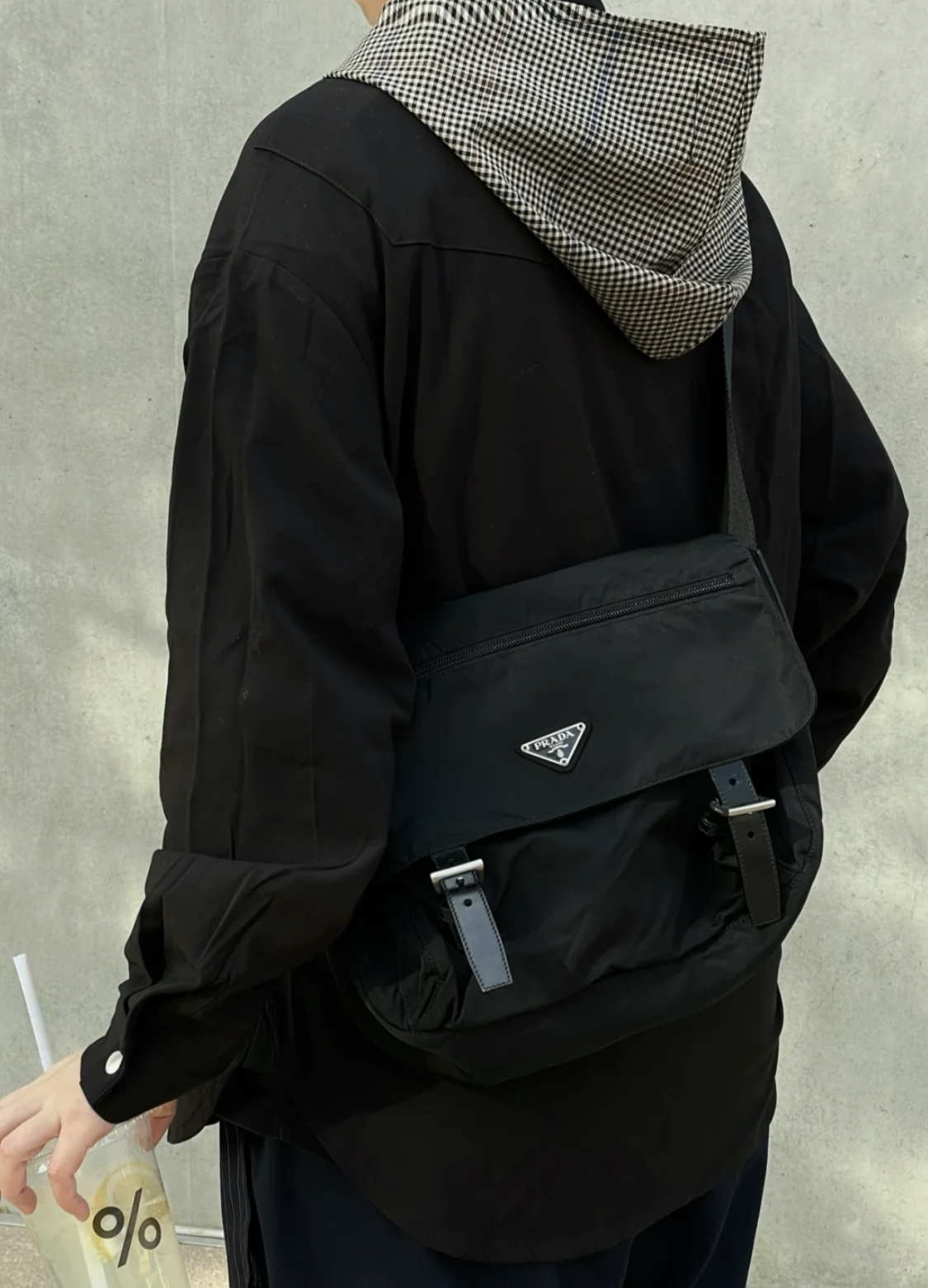 95新 Prada/普拉达 Prada横版剑桥邮差包男女通用30cm/Y460