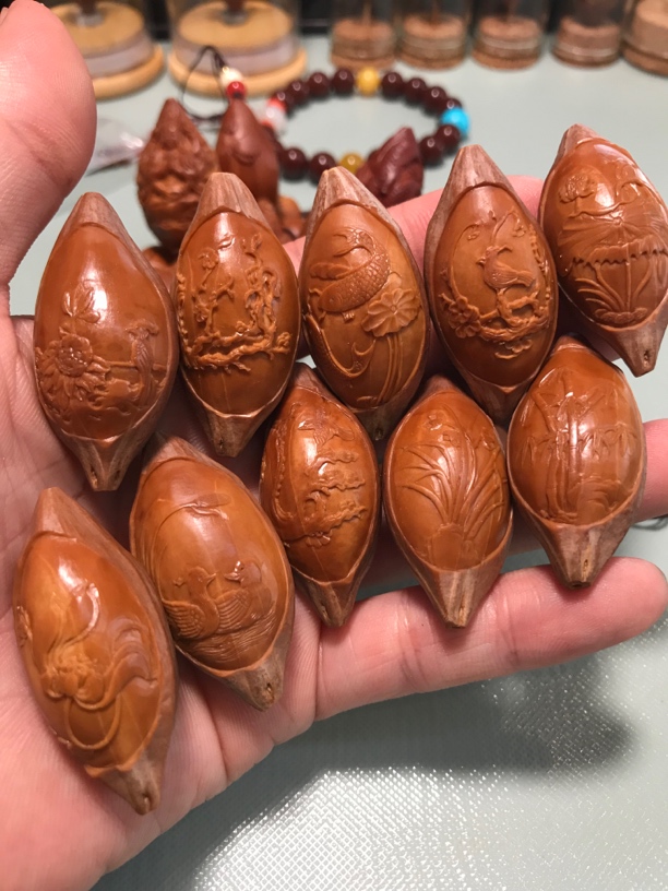 精品纯手工梅林核雕刻鸟语花香图案