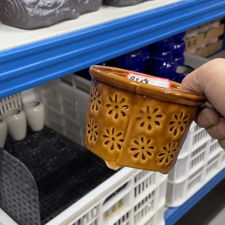 陶瓷花盆单场满9.9发9.5*8变形