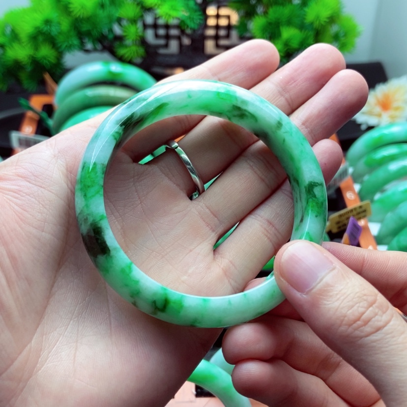 【闪购商品】翡翠手镯未镶嵌