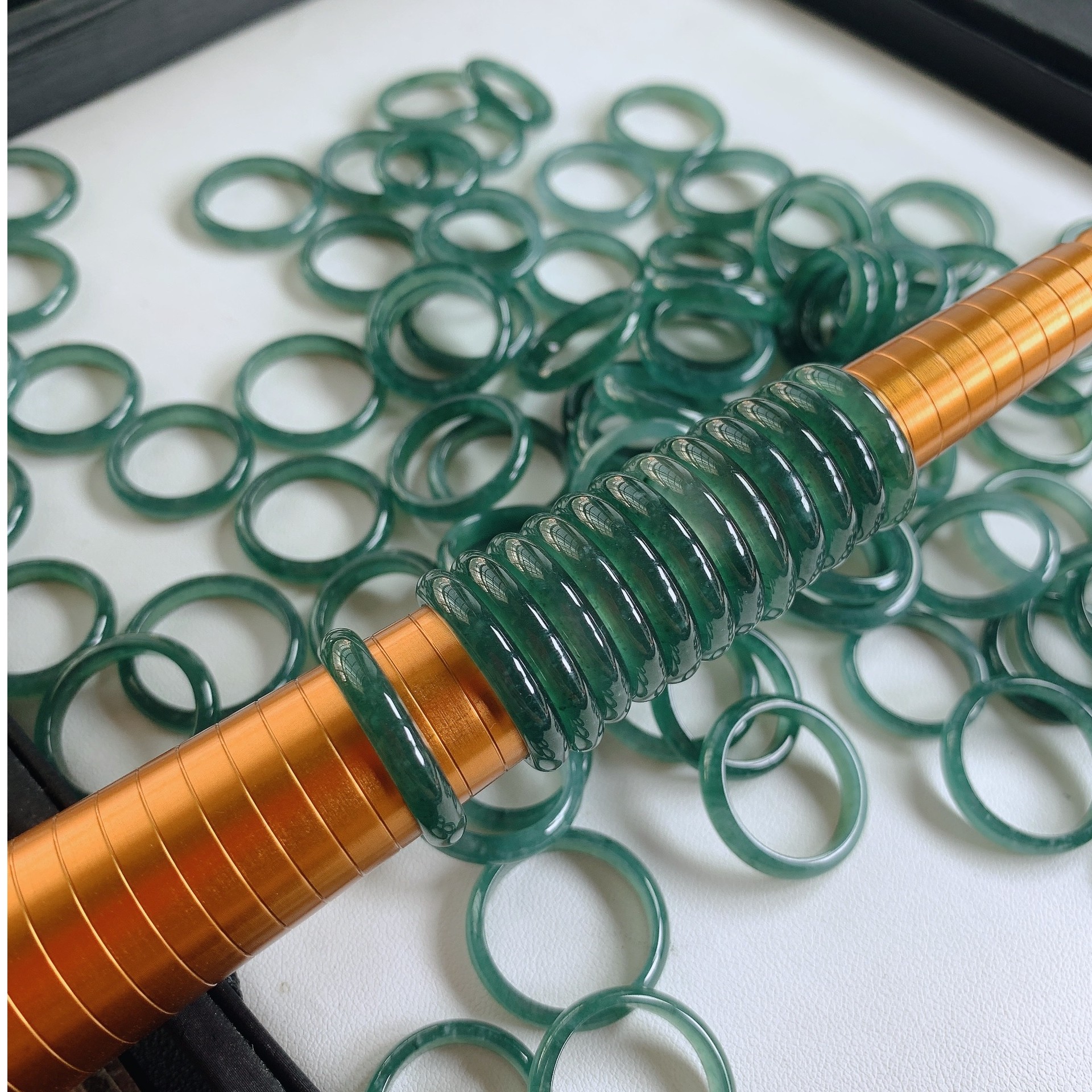 天然A货翡翠戒圈素面戒指同料择优多样性发其一/需要证书联系客服