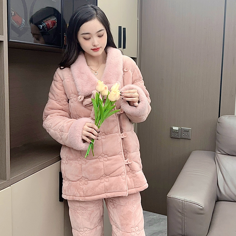 庆同加绒加厚三层夹棉女士冬季保暖珊瑚绒时尚可外穿家居服套装