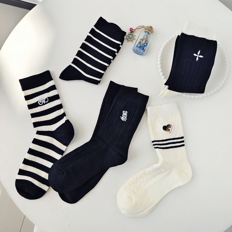 袜子女中筒袜黑白双针运动袜女士棉袜