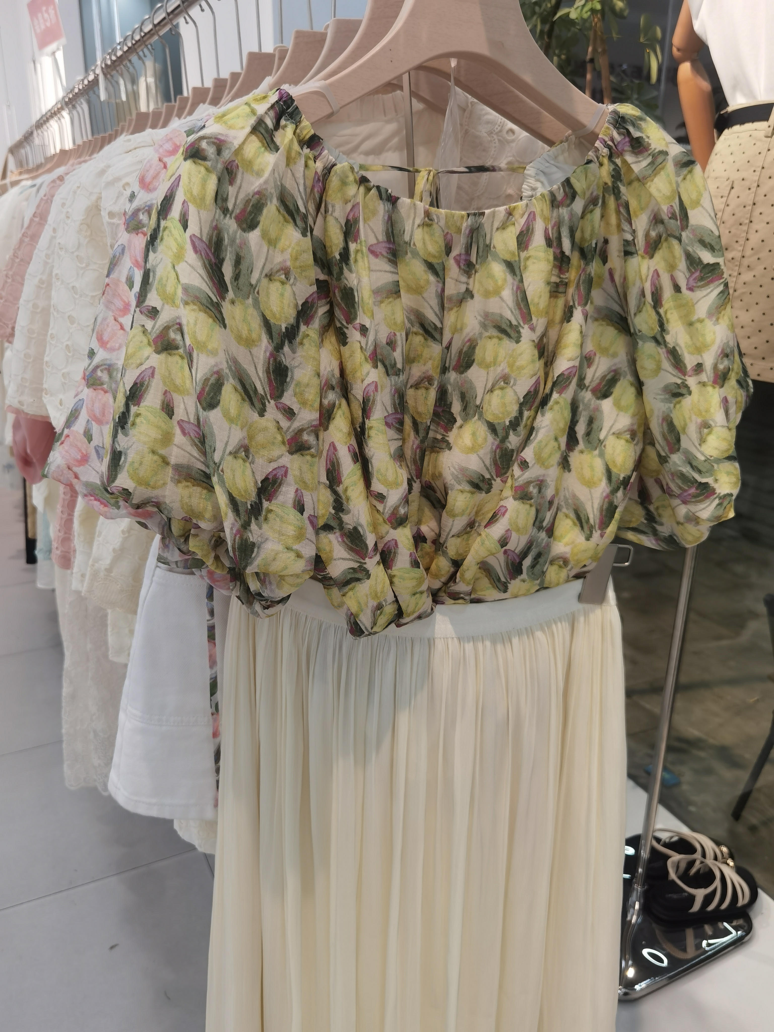 夏季休闲时尚运动显瘦女装