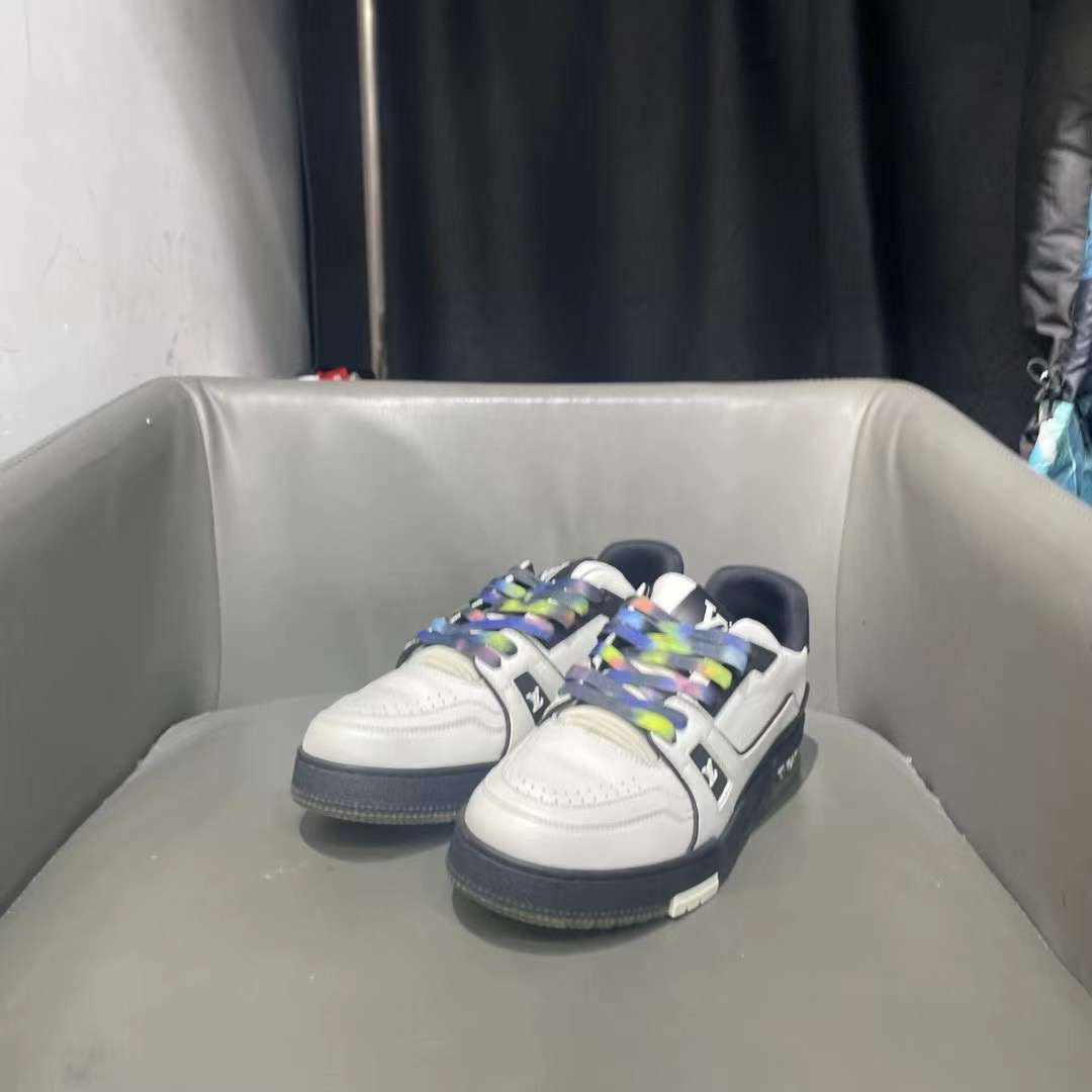捡漏40.5码 lv trainer 黑白熊猫 鞋底颗粒都在 4999！原盒球鞋