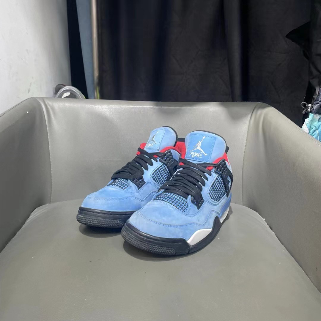 捡漏44.5码 aj4 ts 蓝麂皮 下地几次 2999秒杀！鞋底嘎嘎新！球鞋