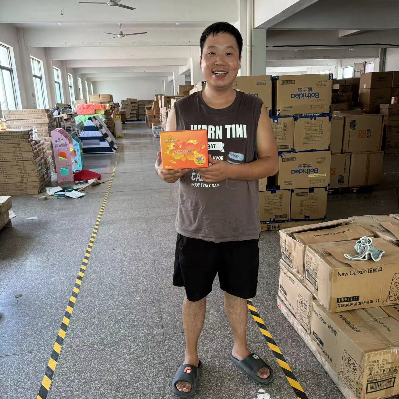 王哥家百货清单孤品百宝箱  【微瑕品 介意勿拍】