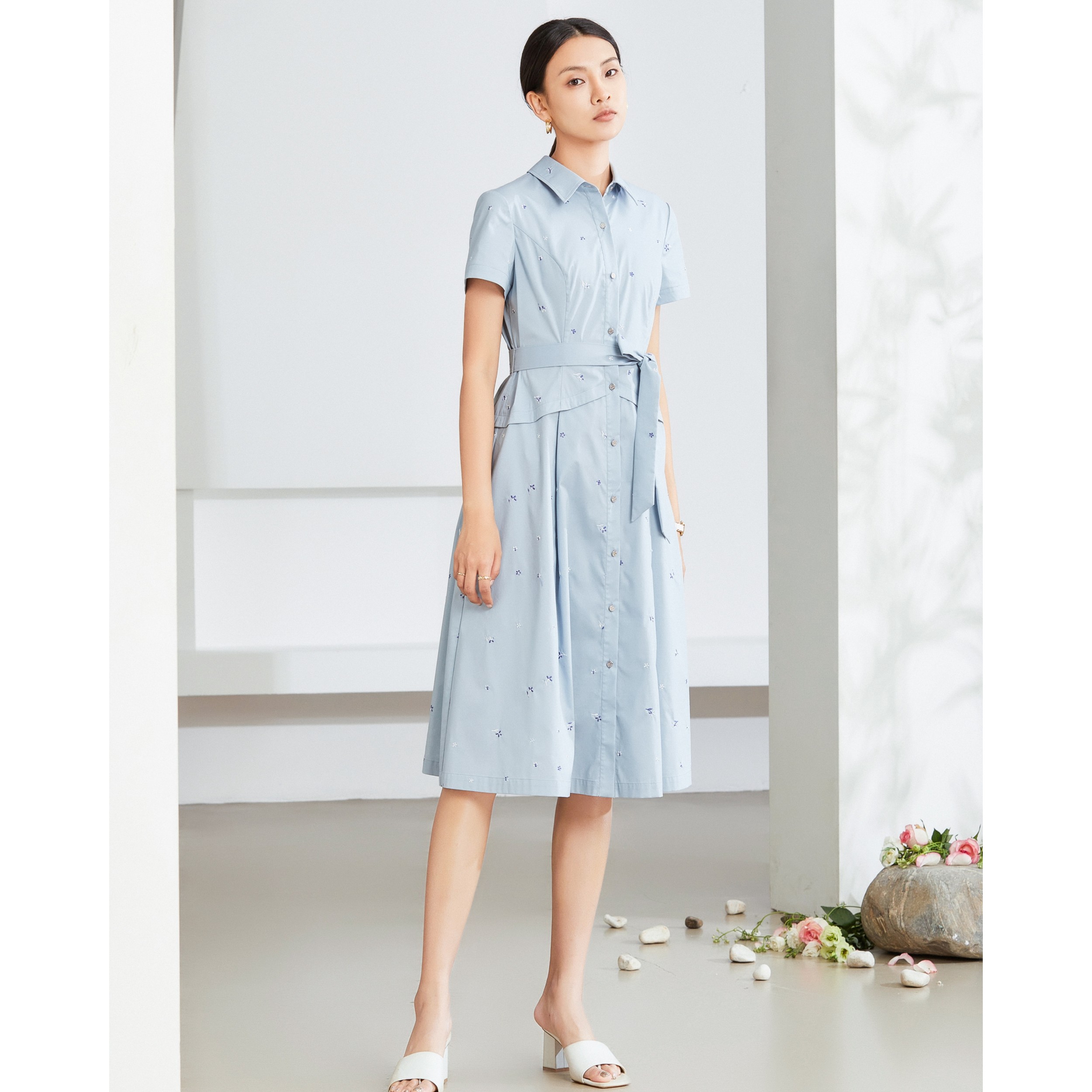 L·W/画而诗新款气质时尚收腰翻领休闲通勤修身春夏连衣裙LBA65059