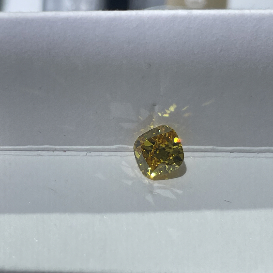 【合成/培育】实验室培育裸石黄钻枕型黄钻1.5ct
