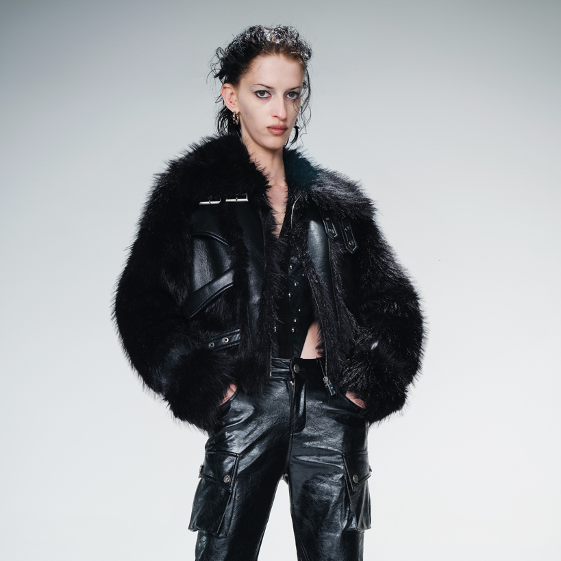 NN-NORTH NODE’不拼接的话有点单调‘蛋白皮拼接毛毛外套