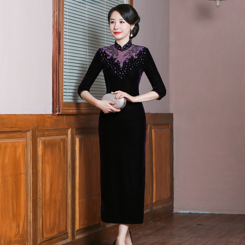 F36新款2025春季丝绒旗袍复古改良中国风长款修身婚宴装结婚年轻