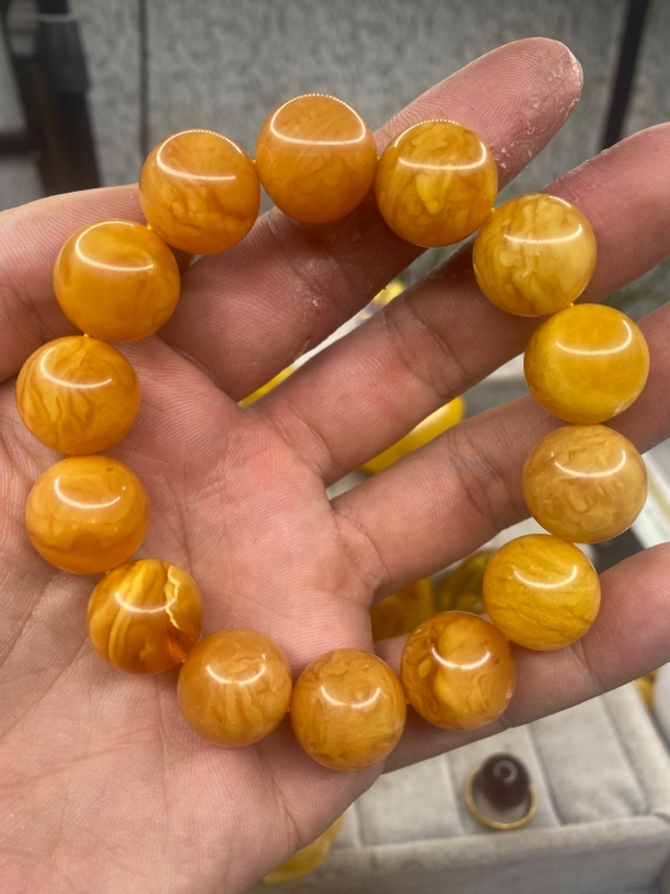 精品蜜蜡圆珠手串