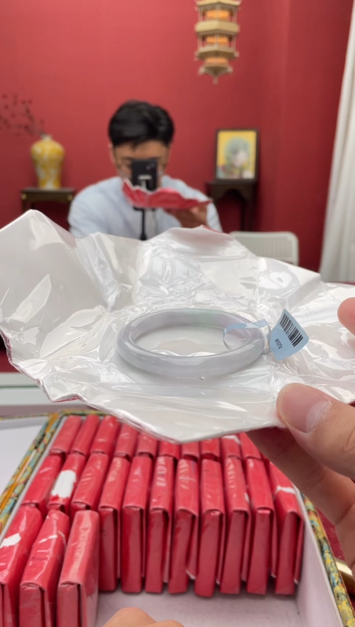 【闪购商品】翡翠手镯（圆镯）未镶嵌19手镯