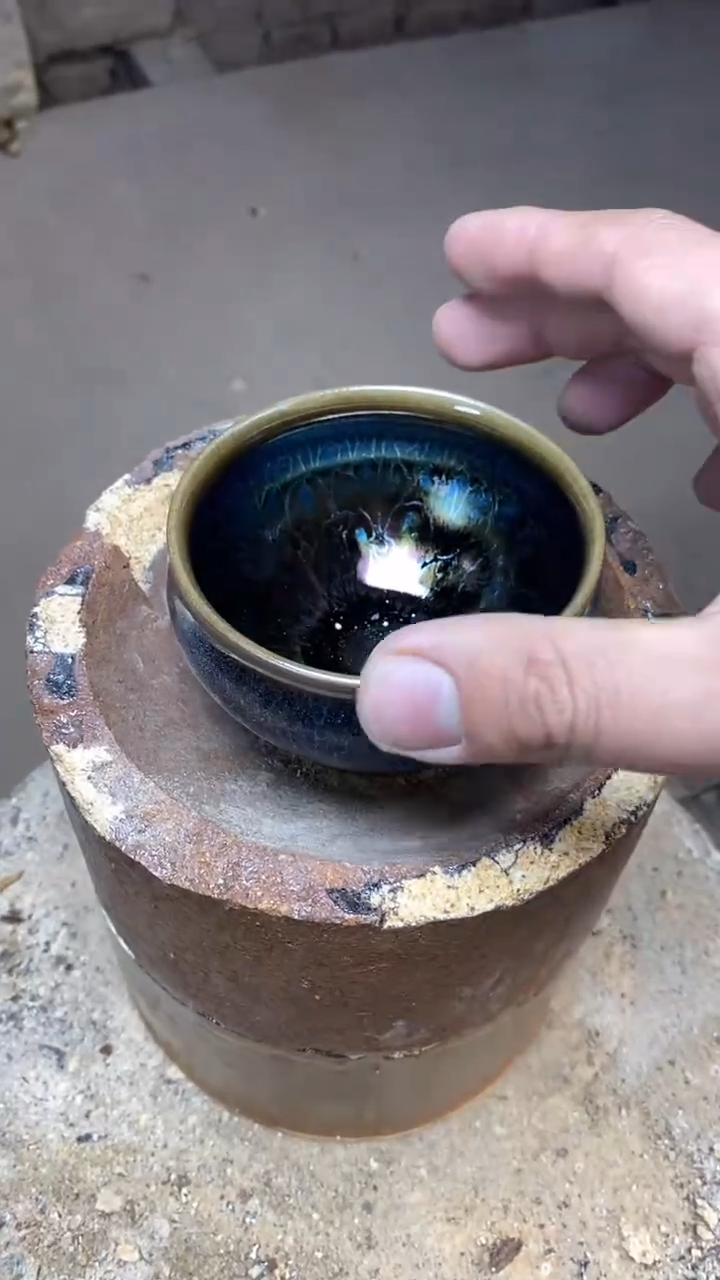 【闪购商品】陶瓷蝶舞将军（配礼盒证书）
