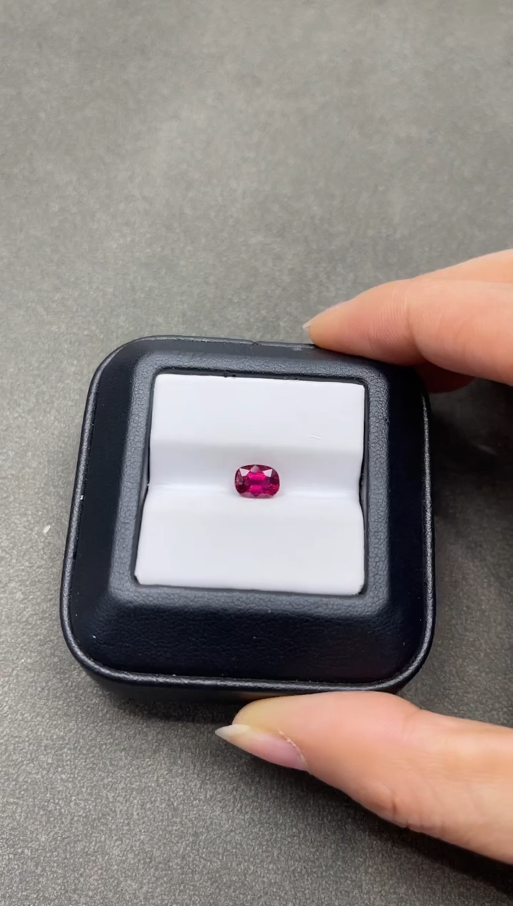 【闪购商品】碧玺裸石未镶嵌卢比来