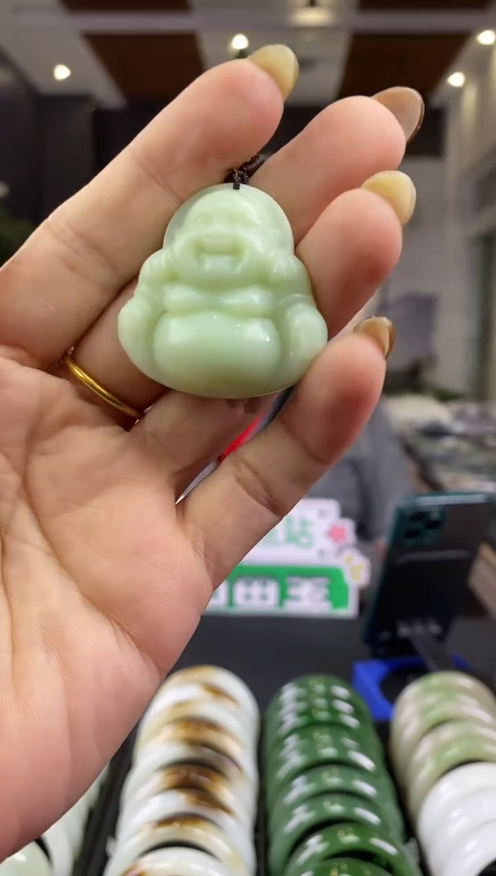 【闪购商品】和田玉白玉佛公未镶嵌一个