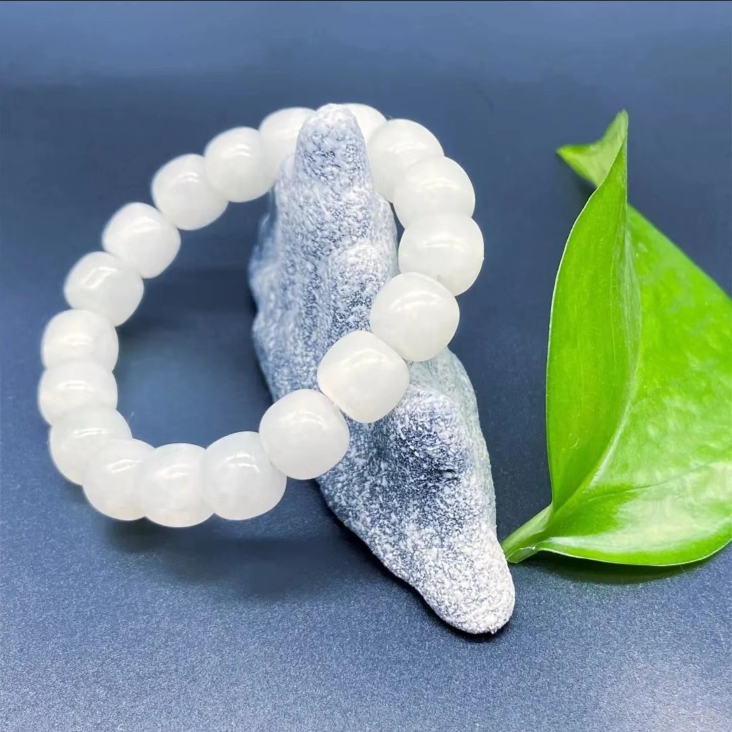 来哥珠宝 来哥优选 和田玉手串 素圈精美老型单圈手串K1038好物