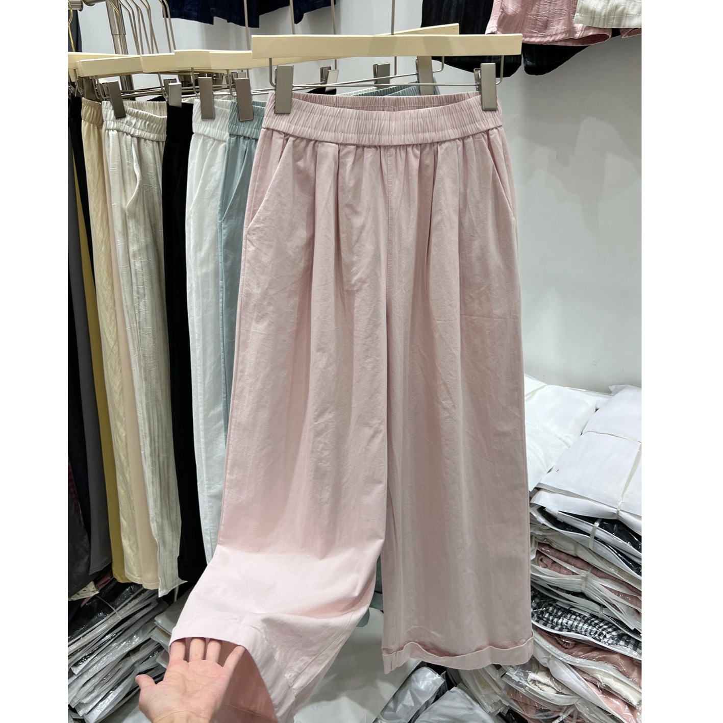 韩系粉色高腰阔腿褶皱轻薄松紧腰休闲裤女2024夏新款宽松直筒裤子