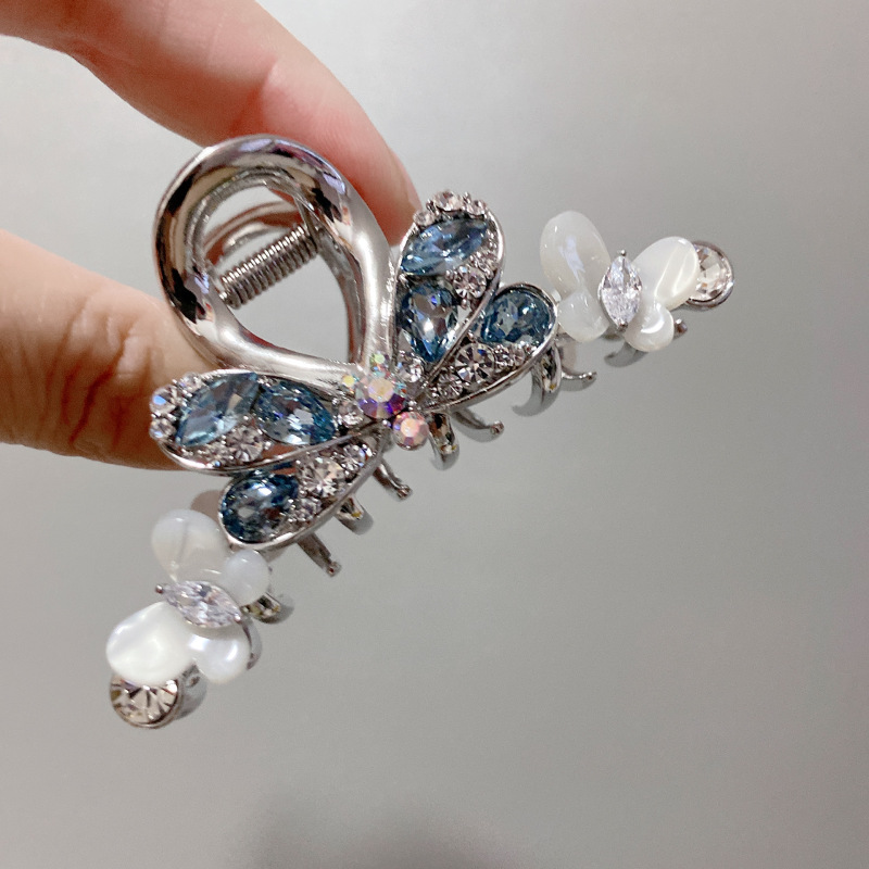 泛思蝶生秘境7.8公分抓夹盘气质发夹轻盈百搭2220韩版优雅轻奢