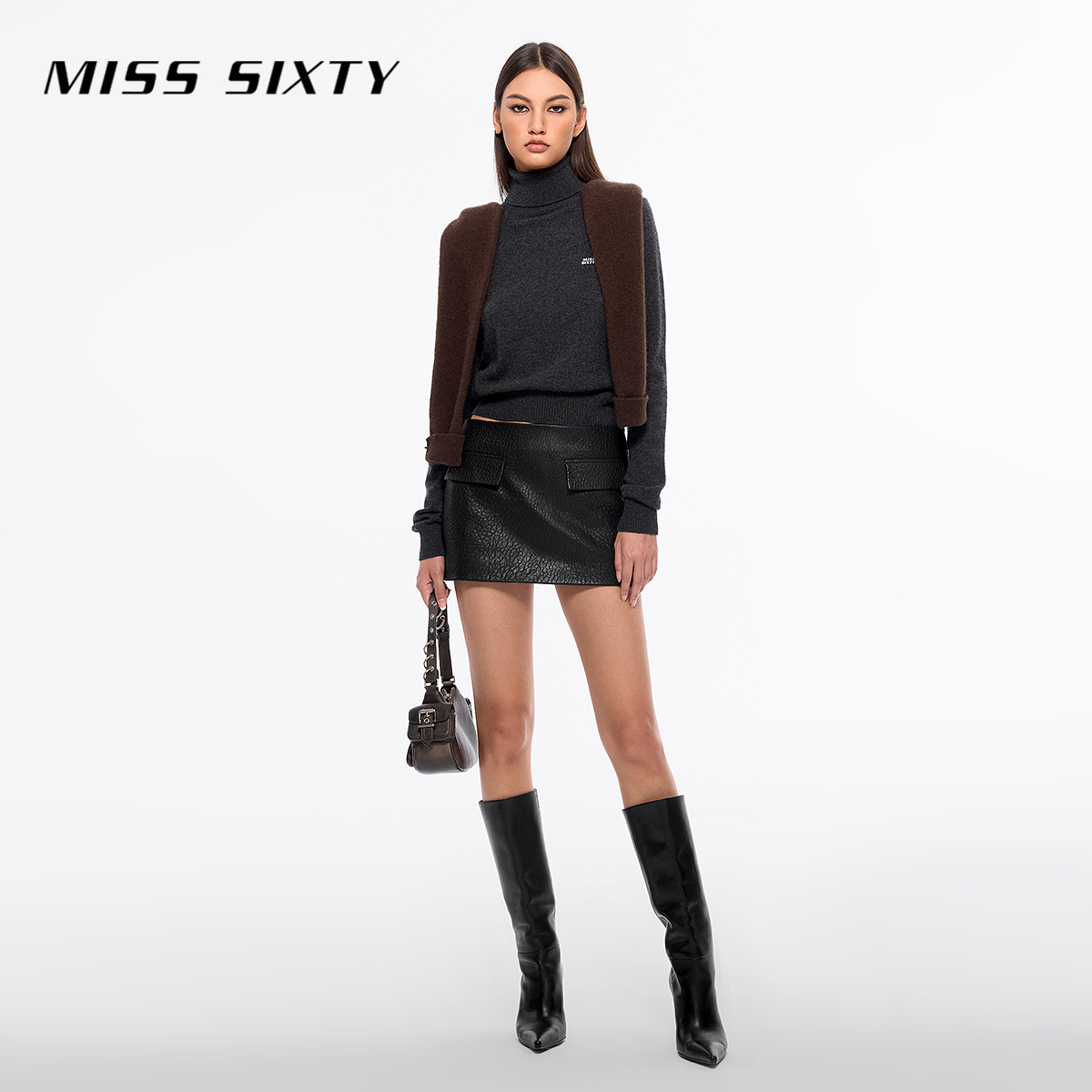 【贤哥专属】Miss Sixty冬季新款山羊绒针织衫女高领刺绣毛衣短款高
