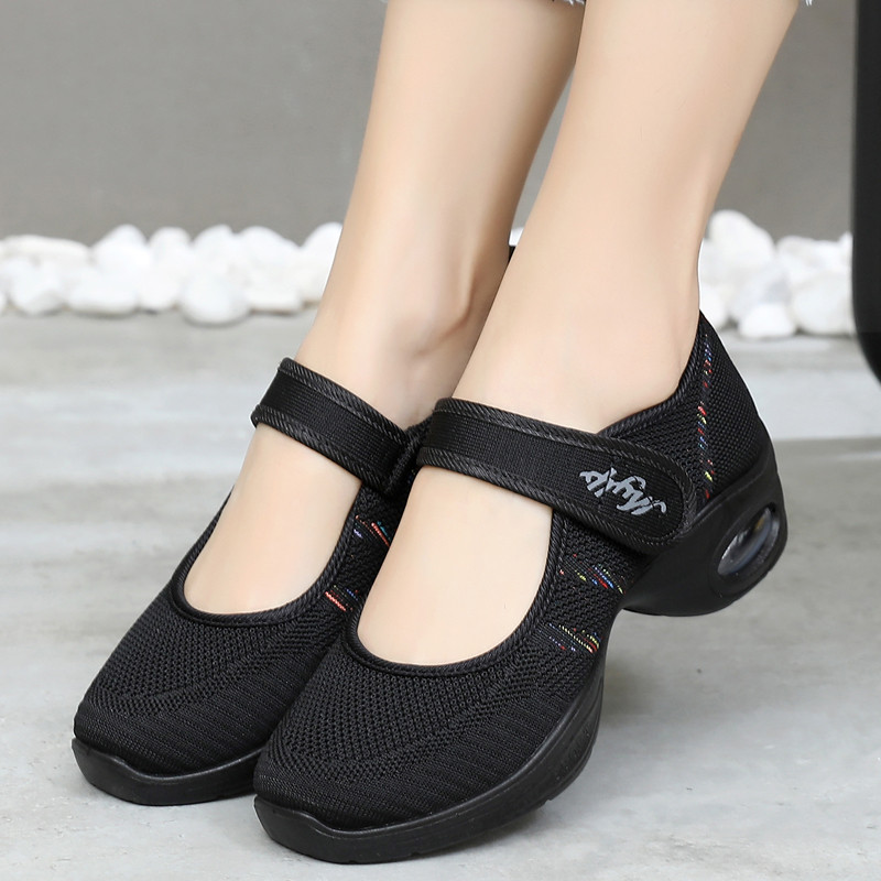 老北京布鞋运动鞋女气垫跑步鞋百搭软底防滑舞蹈鞋透气网面休闲鞋