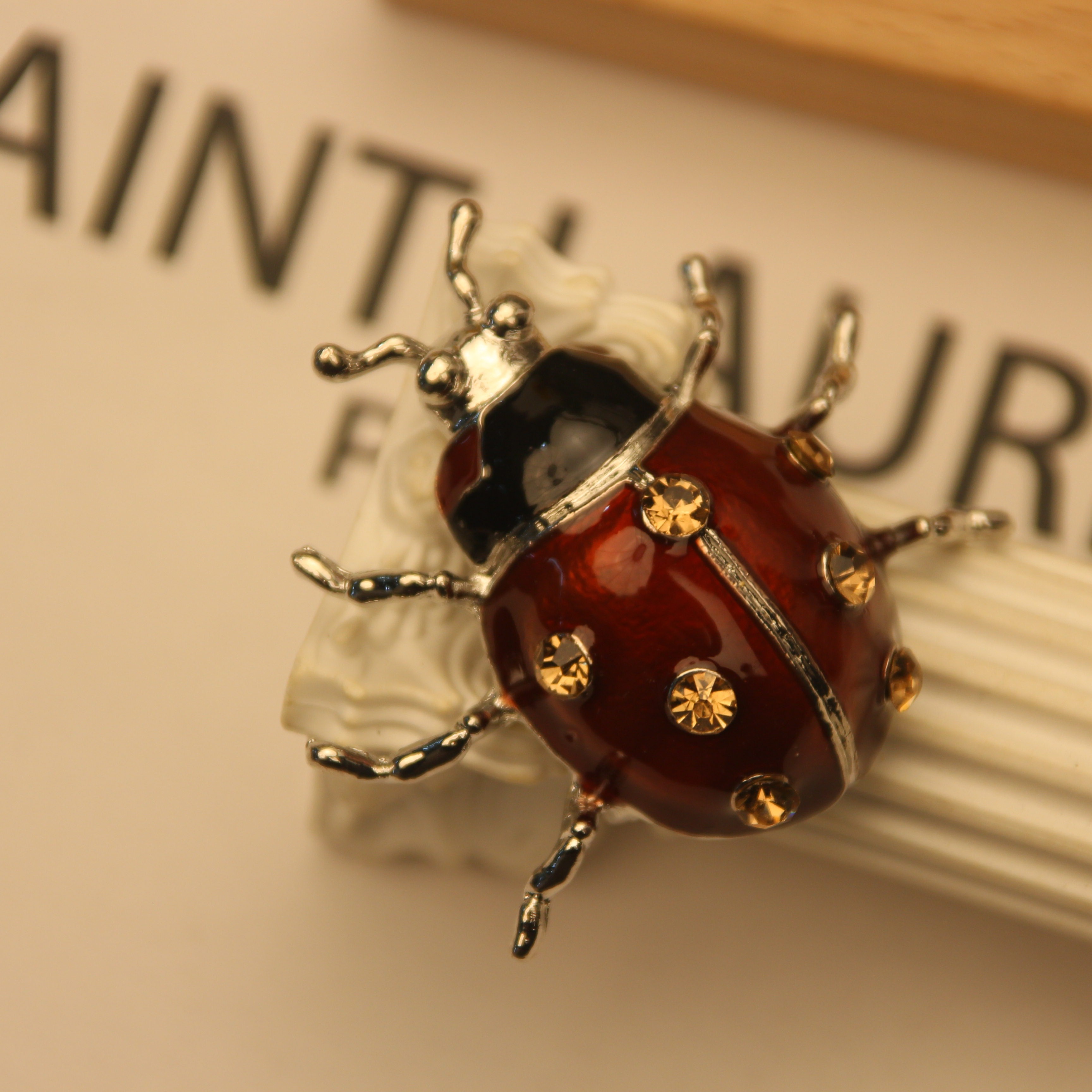 7019手工可爱复古国风红色古风设计师胸针