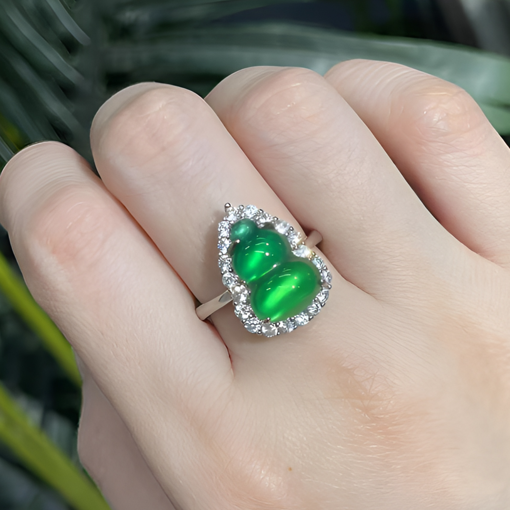 天然马达加斯加正阳绿玛瑙葫芦活圈活口戒