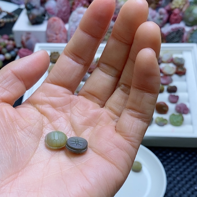 【闪购商品】玛瑙/玉髓颈饰未镶嵌菠**雪